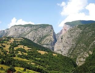 Canyons offer a “wild heaven” to visitors