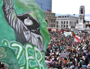 Chile president lifts state of emergency, protests continue