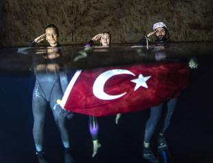 Turkish diver Şahika Ercümen breaks womens free-diving world record