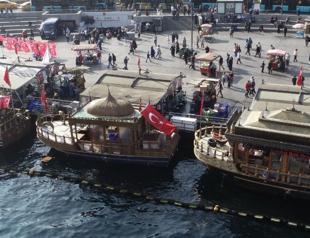 Istanbul fish sandwich boats to be removed