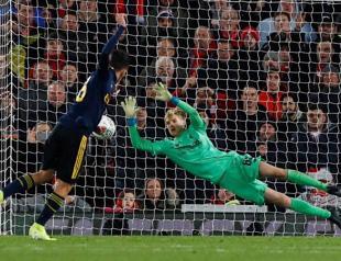 Liverpool stroll into League Cup with 5-4 penalty shootout win over Arsenal