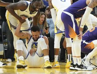 Currys broken hand doubles Warriors loss misery