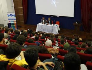 World-famous Russian cosmonaut meets Turkish students