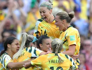 Australia to announce gender parity pay deal