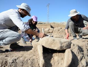 Ancient sewer system unearthed in Mardin