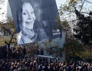 Yıldız Kenter laid to rest