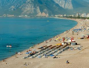 Antalya’s iconic beach suffers from fast erosion