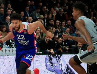 Anadolu Efes beat ASVEL to top EuroLeague