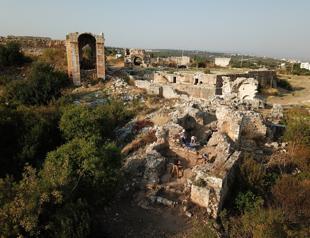 Ancient baths discovered in southern Mersin