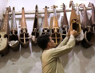 Study reveals musics universal patterns across societies worldwide