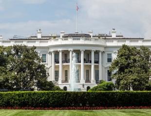 White House lockdown lifted after airspace violation