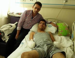 Man gets new arms in rare transplant surgery