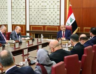 Iraqi premier hands resignation to parliament