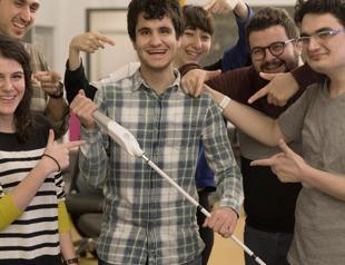 Turkish inventor helps blind with high-tech walking cane