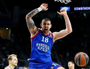 Anadolu Efes, Fener out for consecutive wins