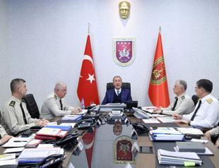 Defense minister says Turkey-Libya maritime pact no threat to others