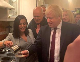 Boris Johnson gets served coffee the classic Turkish way