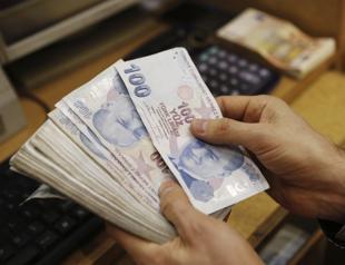 Business circles expect lower borrowing costs following rate cut