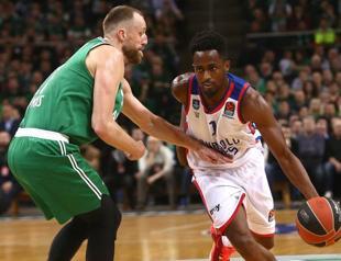 Anadolu Efes secure EuroLeague lead: 74-68