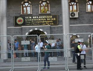 Mayor suspended over alleged links to terror