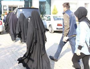 5 ISIL members surrender to Turkish forces