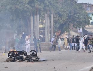 India protests rage on as death toll rises to 20