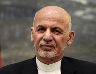 Afghanistans Ghani wins slim majority of presidential vote in preliminary results