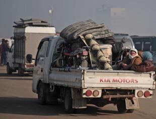 Some 25,000 people fled Idlib toward Turkish border
