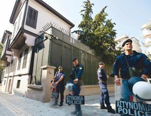 Turkish diplomats car torched in Greeces Thessaloniki