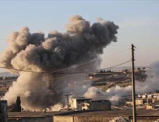 Attacks force 215,000 to flee Idlib in 2 months