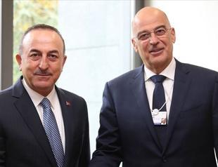 Top Turkish, Greek diplomats talk by phone