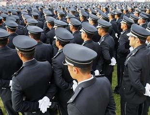 30,000 cops dismissed over FETÖ ties