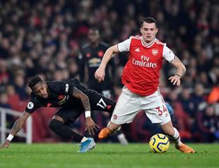 Arsenal dominate Manchester United in first win for Arteta