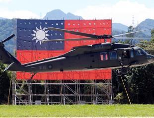 Taiwans military chief killed in helicopter crash