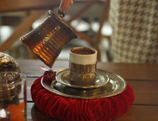 Russia adopts coffee-drinking from Ottoman Empire