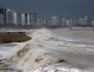 Heavy rain kills two people in southern Turkey