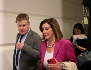 McConnell, Pelosi stand firm as impeachment remains frozen