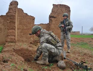 Turkey destroys hundreds of mines, IEDs in N Syria