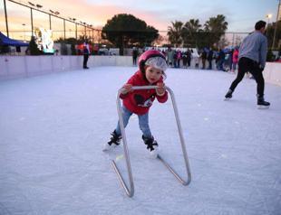Istanbul ice rink offers free skating training