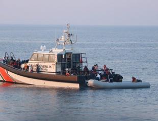 Over 1,400 irregular migrants held off Turkeys coasts