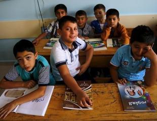 Up to 650,000 refugee kids enrolled in schools