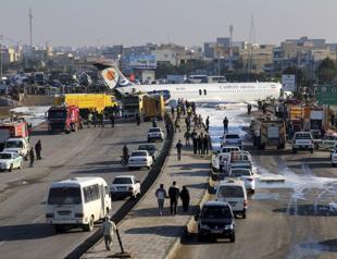 Iranian airliner skids into street; all 150 passengers safe