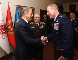 US commander visits Turkey for talks on Syria