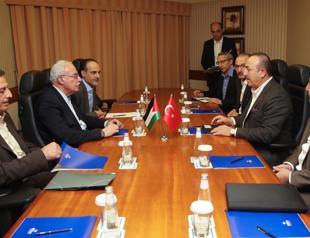 Turkish FM meets with Palestinian counterpart