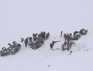 Death toll from two avalanches rises to 41