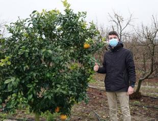 Turkish mans self-imposed quarantine continues