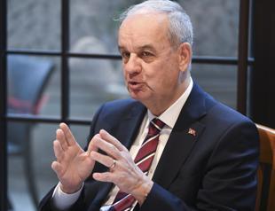 Ruling AKP lawmakers press charges against former top commander