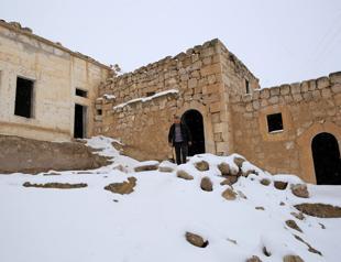 Man lives alone in abandoned Central Anatolian village