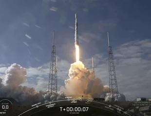 SpaceX re-useable rocket misses landing ship