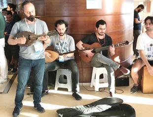 ‘The Voice’ audition for Istanbul ferries